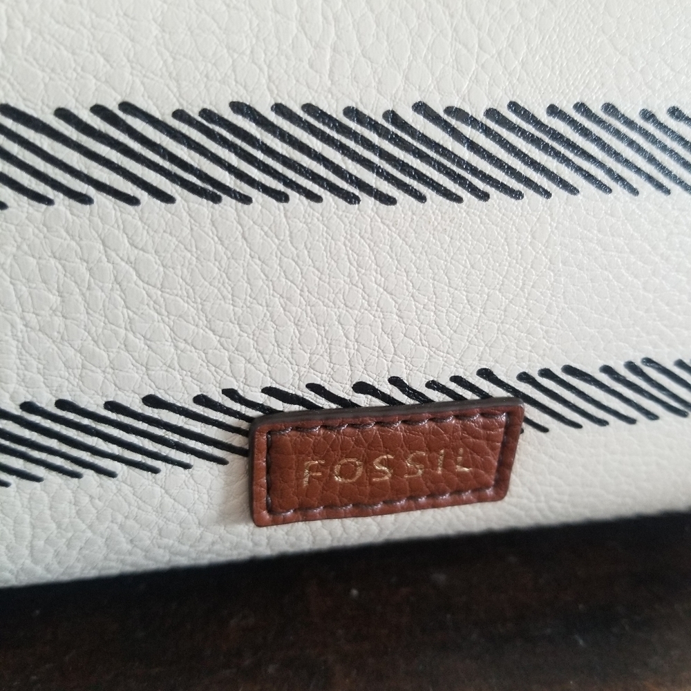 👜FOSSIL HANDBAG - Picture 3 of 10